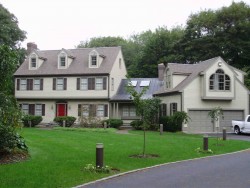 757 Chestnut St, Newton, MA 02468-2323