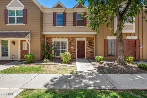 18830 34th Ln, Phoenix, AZ 85027-6177