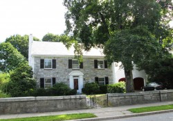 1692 Beacon St, Newton, MA 02468-1463