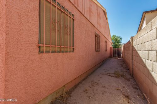 8914 Cambridge Ave, Phoenix AZ 85008-1215 exterior