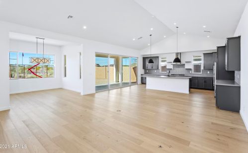 7814 35th St, Phoenix, AZ 85042-4929