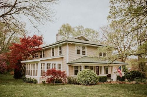 602 Greensburg St, Columbia KY  42728-1850 exterior