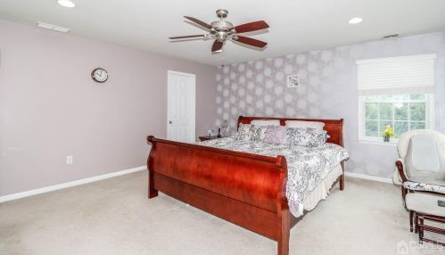 10 Summerhill Ct, Columbus NJ  08022-1970 exterior