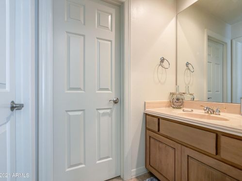 3033 50th St, Phoenix AZ 85008-1609 exterior