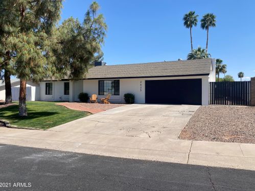 2423 Beryl Ave, Phoenix AZ 85021-2480 exterior