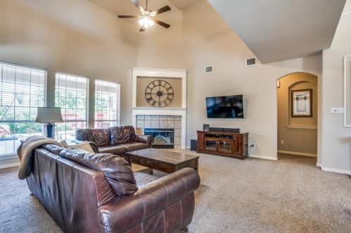 2709 Oakland Hl Dr, Plano TX 75025-6448 exterior