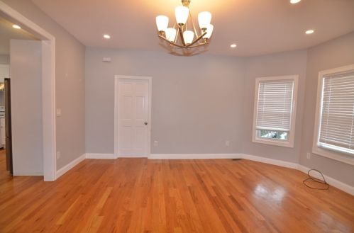 2 Antwerp St, Milton MA  02186-5003 exterior