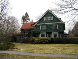 76 Prince St, Newton, MA 02465-2631