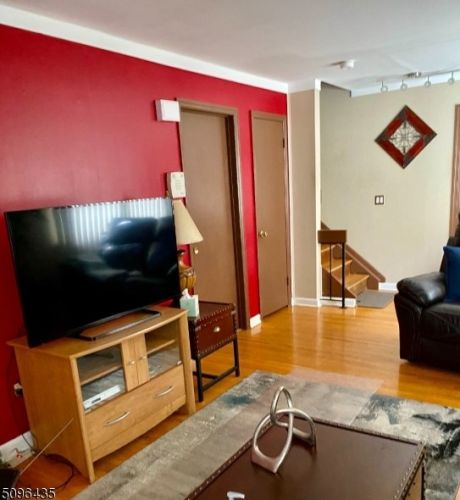 30 Cuozzo St, Belleville NJ 07109-1232 exterior