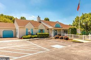 40 Lakebridge Dr, West Deptford NJ 08096-6718 exterior