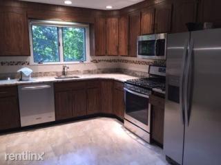 65 Parker St, Newton MA  02459-2544 exterior