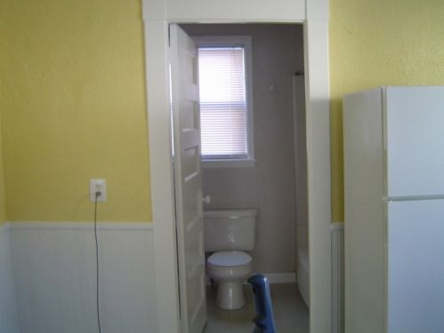 430 Hope St, Fall River MA 02721-1338 exterior