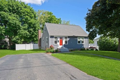 140 Pleasant View Ave, Braintree, MA 02184-1319