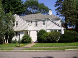 496 Parker St, Newton, MA 02459-2651