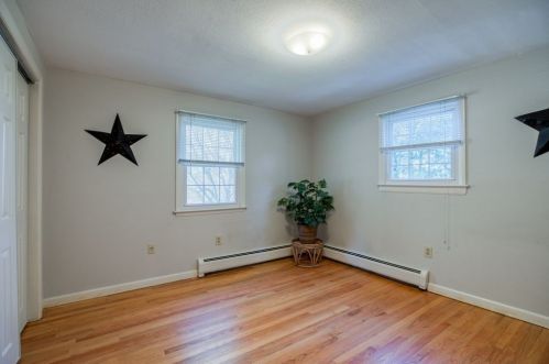 28 Laro Rd, Montgomery MA 01085-5016 exterior