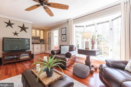 33 Winthrop Rd, Trenton NJ 08648-1557 exterior