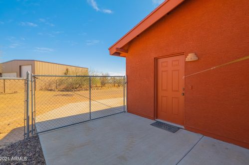 906 Carlise Rd, Phoenix AZ 85086-7479 exterior