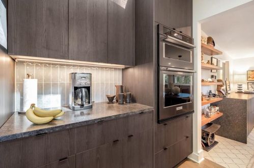 1506 Brook Valley Ln, Atlanta GA  30324-3212 exterior