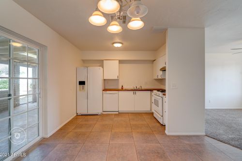 2240 Danbury Rd, Phoenix AZ  85023-2256 exterior