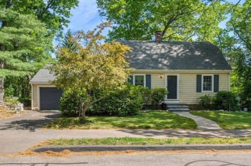 81 Sylvan Rd, Needham, MA 02492-1513