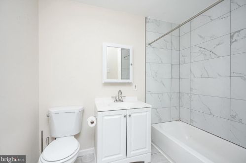 409 Mantua Ave, West Deptford NJ 08066-1277 exterior