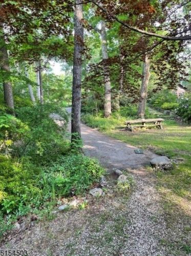 138 Cupsaw Ave, Skyline Lakes NJ  07456-2944 exterior