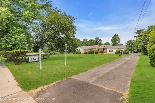 267 Rumson Rd, Little Silver NJ 07739-1657 exterior