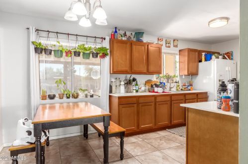 1917 Clarendon Ave, Phoenix AZ 85033-4023 exterior