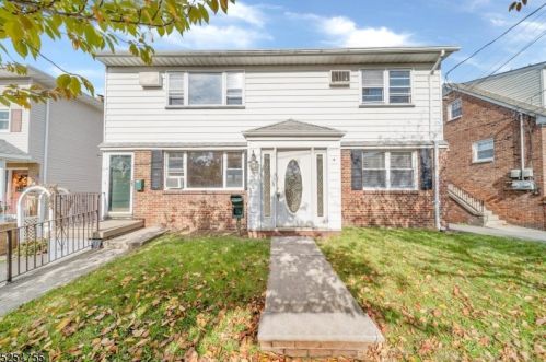 34 Jannarone St, Belleville NJ  07109-2336 exterior