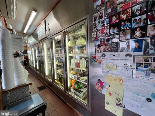 2150 20th St, Philadelphia, PA 19121-1518