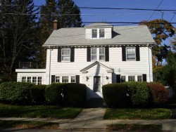 99 Erie Ave, Newton, MA 02461-1515