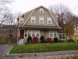 28 Lewis St, Newton, MA 02458-1825
