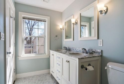 58 Taylor Ave, Dedham MA 02026-5104 exterior