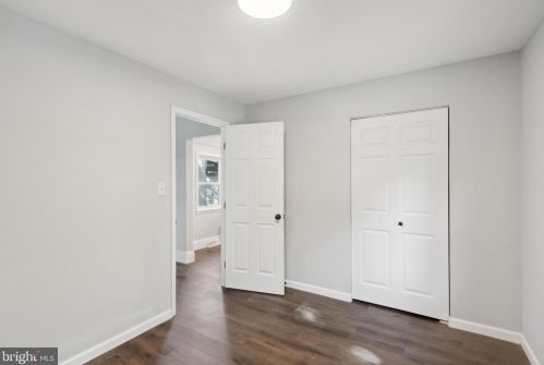 1860 Rosemore Ave, West Deptford NJ 08096-4327 exterior