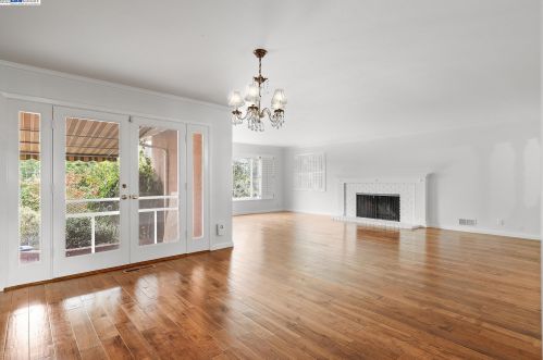 1794 View Dr, San Leandro, CA 94577-5345