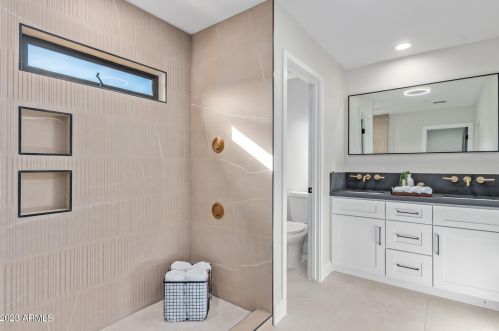 4115 Catalina Dr, Phoenix AZ 85015-6024 exterior