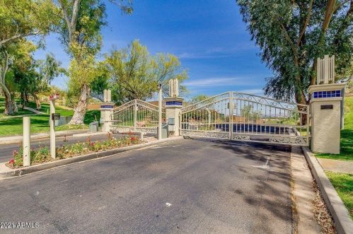 8449 48th St, Phoenix AZ  85044-5704 exterior