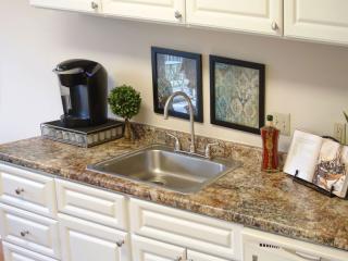 295 Colony Dr, Saginaw MI  48638-7103 exterior