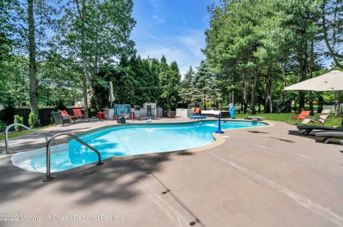 21 Tuscany Dr, Jackson Twp NJ 08527-3168 exterior