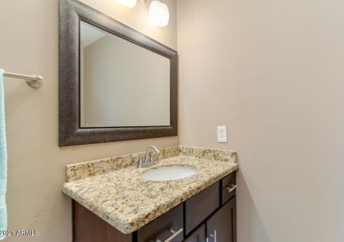 3825 Elm St, Phoenix AZ 85033-2112 exterior