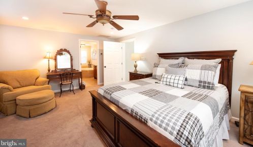 6605 Windsor Ct, Columbia MD 21044-4102 exterior