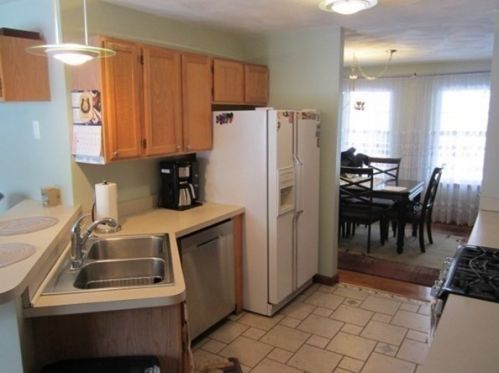 9 Christy Ct, Worcester MA exterior