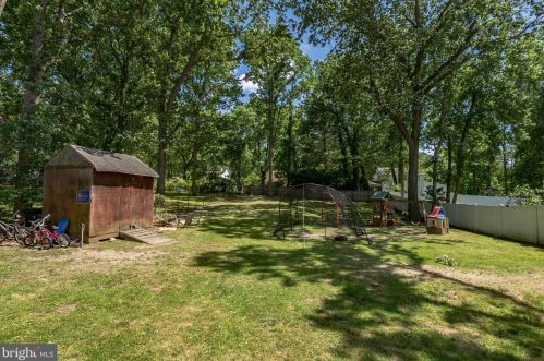 738 Chestnut Ave, West Deptford NJ 08097-1606 exterior