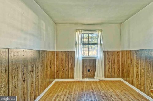 1375 Park Pl, West Deptford NJ 08093-1940 exterior