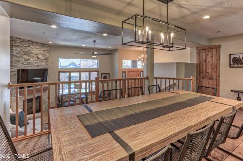 5627 Oslo Ln, Park City UT 84098-7708 exterior