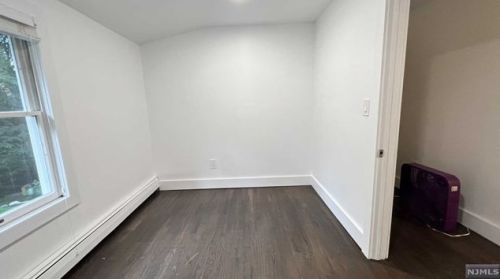 385 Stonetown Rd, Skyline Lakes NJ  07456-1308 exterior