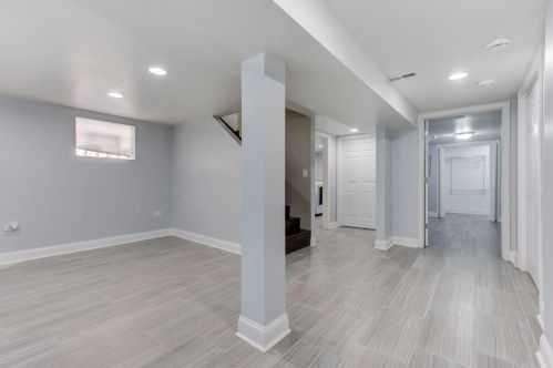 3618 Oak Park Ave, Forest View IL 60402-3865 exterior