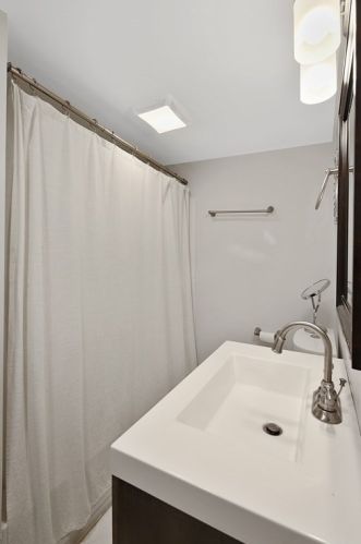 3 Leland Hill Rd, Sutton MA  01590-3852 exterior