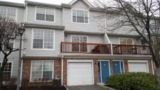 274 Village Circle Dr, West Fort Lee NJ  07024-2175 exterior