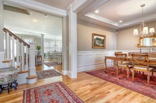 52 Thorpe Rd, Needham, MA 02494-1514